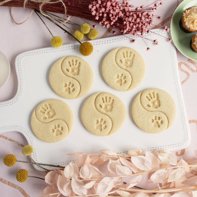 Bakerlogy Yin Yang Dog Paw Print and Human Hand cookie cutter, 1 piece - Bakerlogy - Image 3